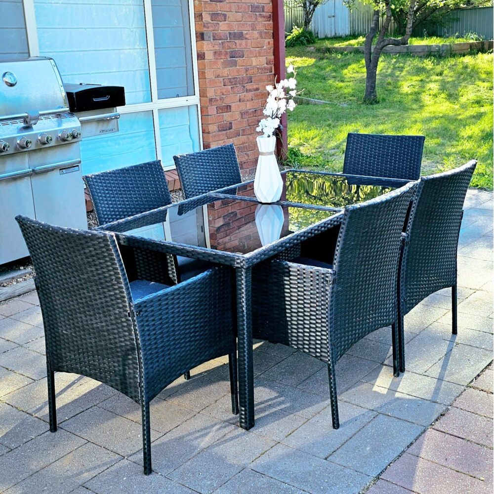 Outdoor Minimalist Black Wicker 6-Seater Dining Set