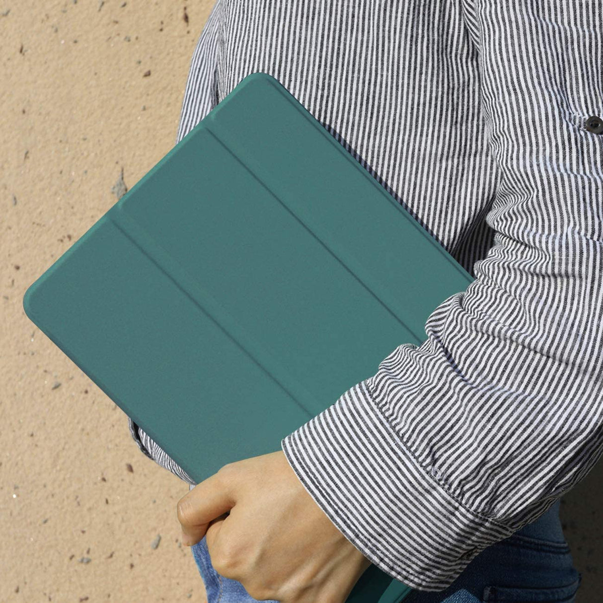 Premium Dark Green TPU Case for iPad Pro 11 (2020) - Auto Sleep/Wake, Stand, and Pencil Holder