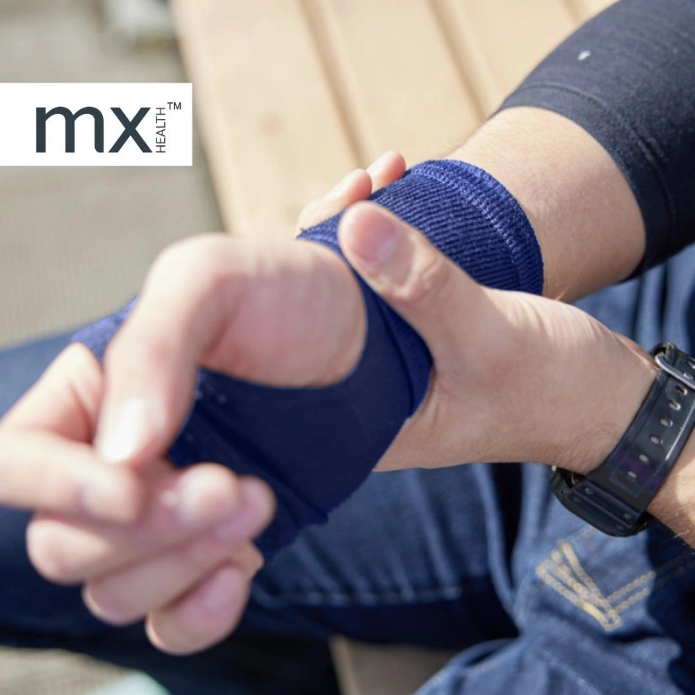 MX Health Standard Elasticated Hand Support - Medium