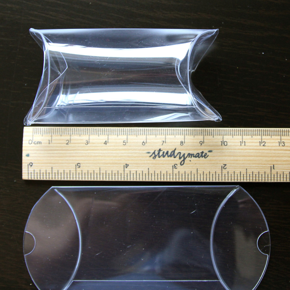 100 Clear PVC Pillow Gift Boxes - Perfect for Weddings, Jewelry, and Party Favors, 8cm x 5cm x 3cm