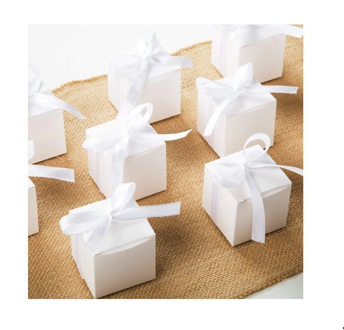 50 Pack of 5cm White Cube Gift Boxes - Foldable Small Square Favor Boxes for Weddings, Jewelry, Candy, and Soap Packaging