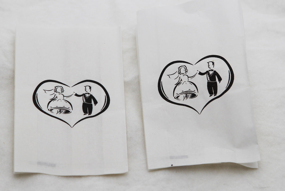 200 Pack Wedding Cake Bags Greaseproof Wax Paper Slice Take Home Favour Bride Groom in Heart