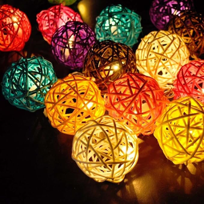 1 Set of Multi Coloured 5cm Rattan Cane 50 Ball Battery Powered LONG 5m String Lights Christmas Gift Home Wedding Party Bedroom Decoration Table Centrepiece