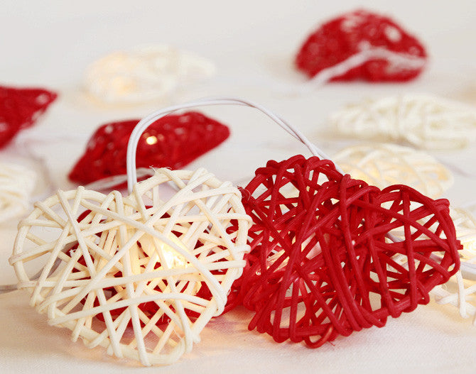 20 Red and White 3D Hollowed Rattan Heart-Shaped 3M String Fairy Lights, Battery (AA) Indoor & Outdoor Decorations Wedding Valentines Romantic Room