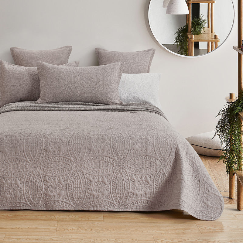 Lisbon Quilted 3-Piece Embossed Coverlet Set (Beige, Queen/King)