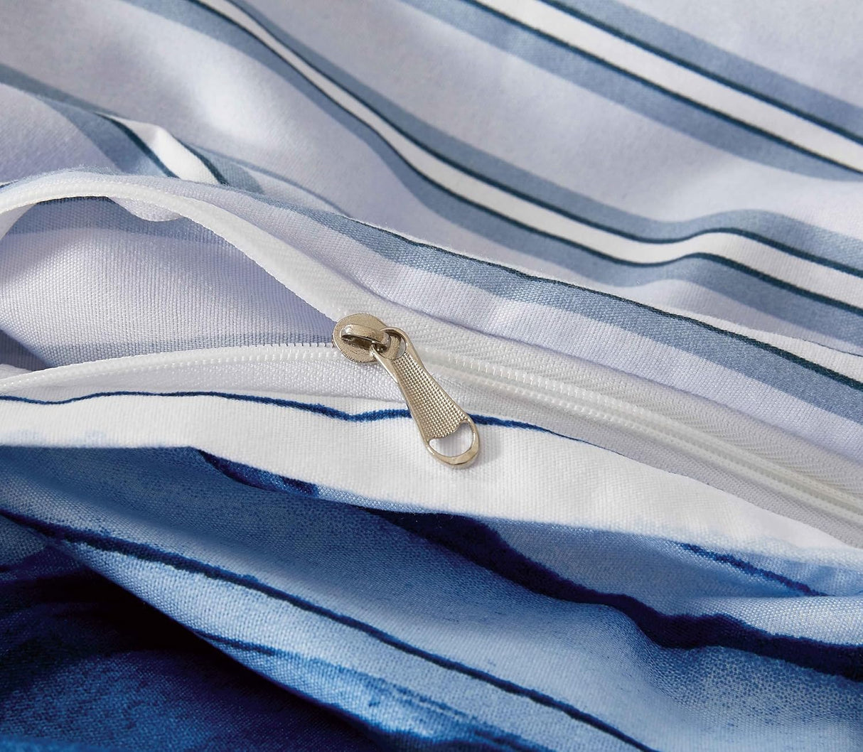 Print Microfibre Quilt Cover Set - Ultra Soft with Zipper Closure (Ethan, King Size)