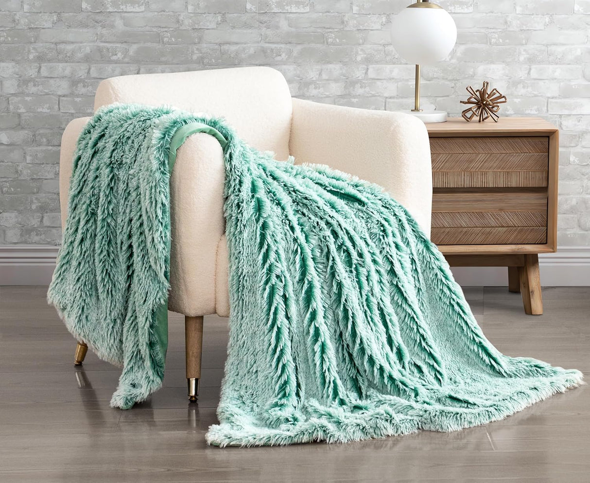 Double Sided Fx Fur Shaggy Throw Blanket - Emerald