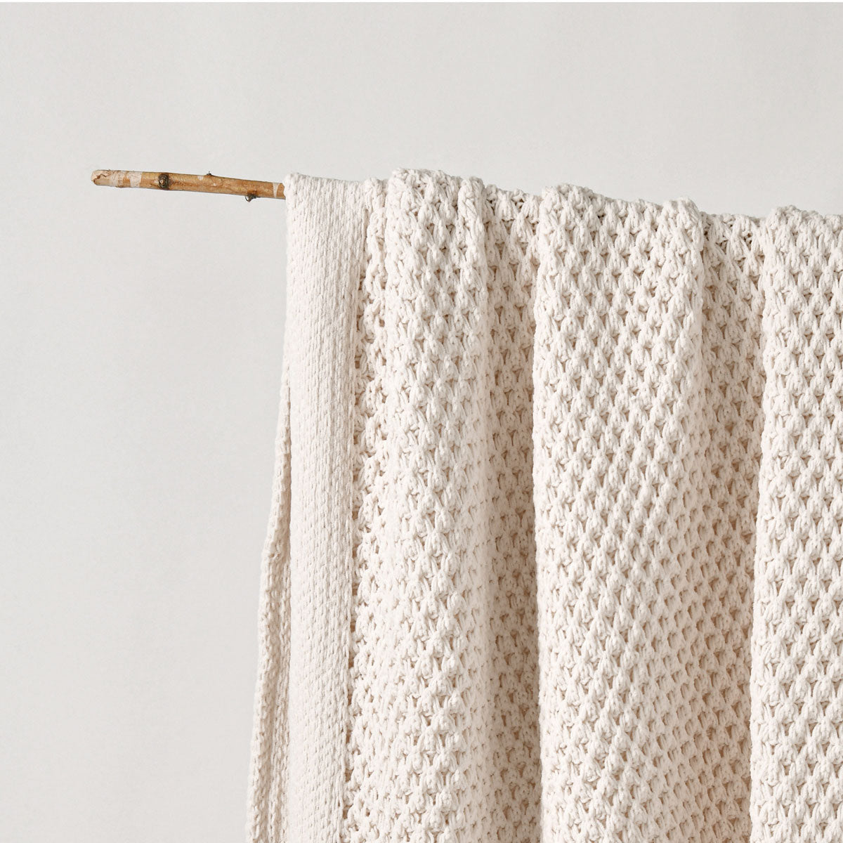 Bianca Sofala Cream Polyester Chenille Throw Rug 130 x 170 cm