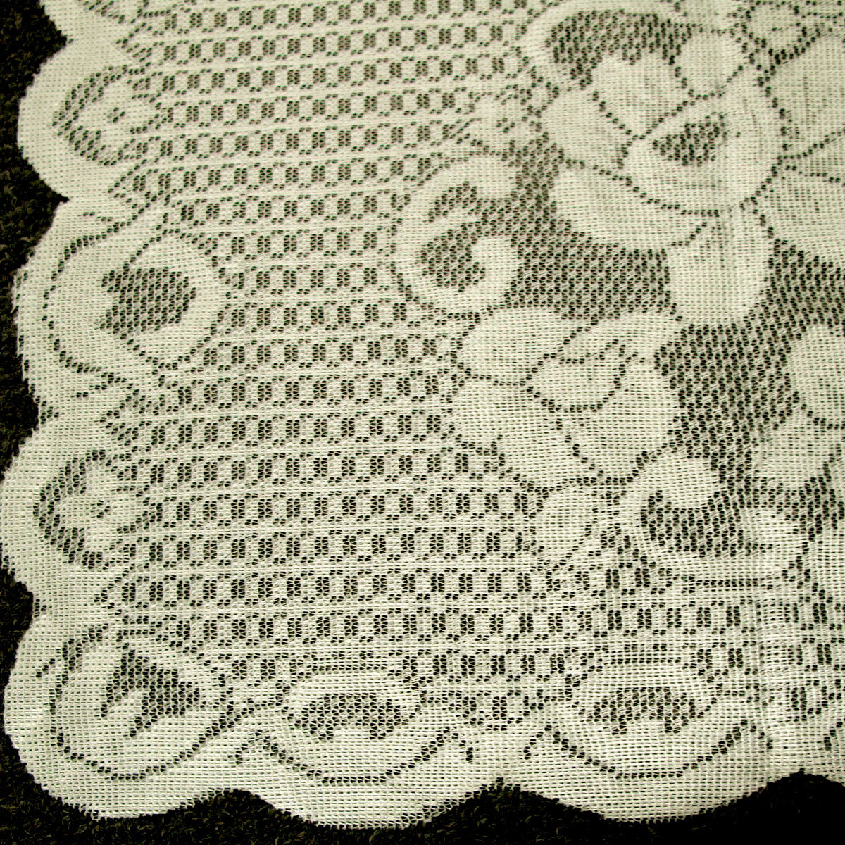 Elegant Floral Lace Table Doilies Set - Cream Polyester (30 x 45 cm)