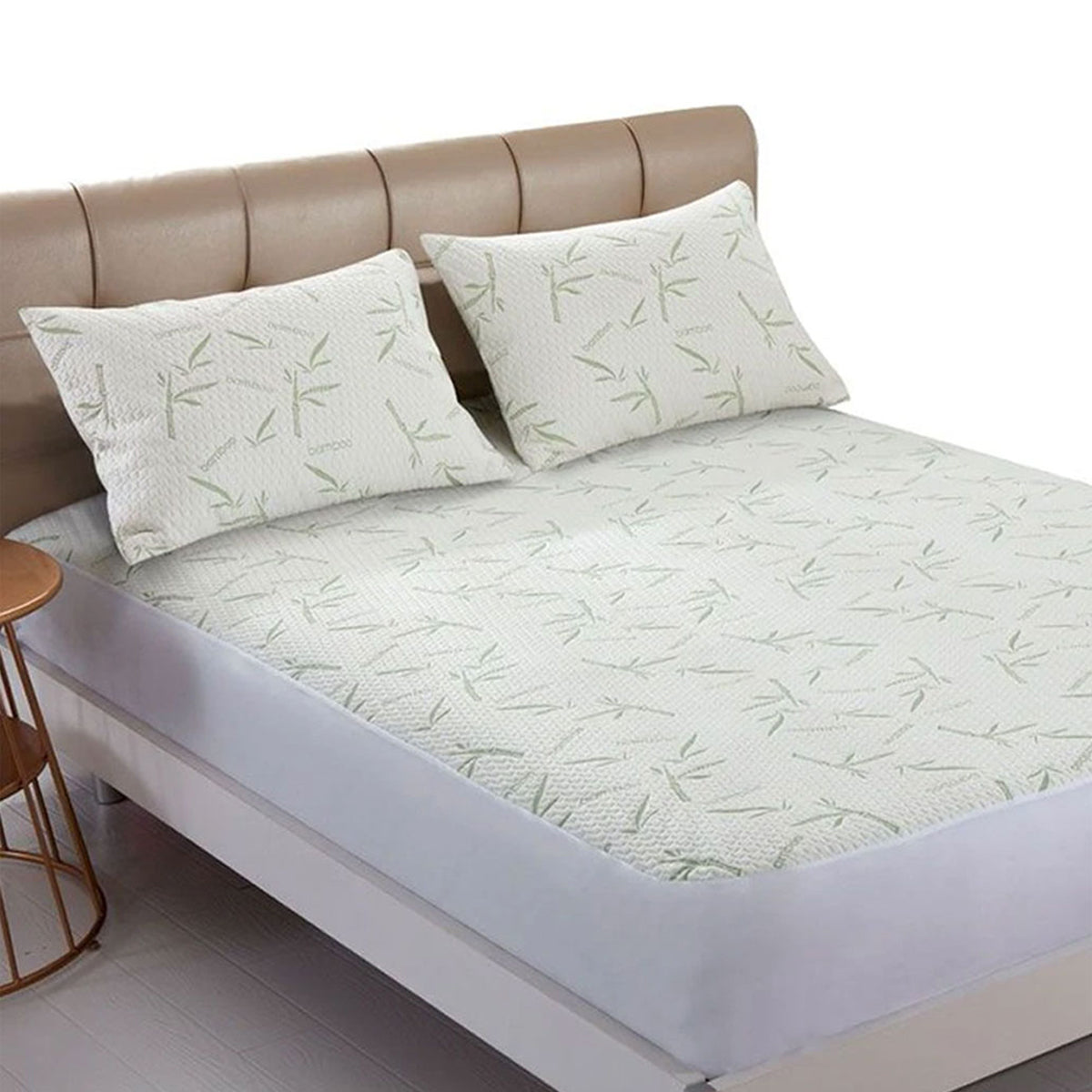 Queen Size Bamboo Waterproof Mattress Protector with Antimicrobial Properties