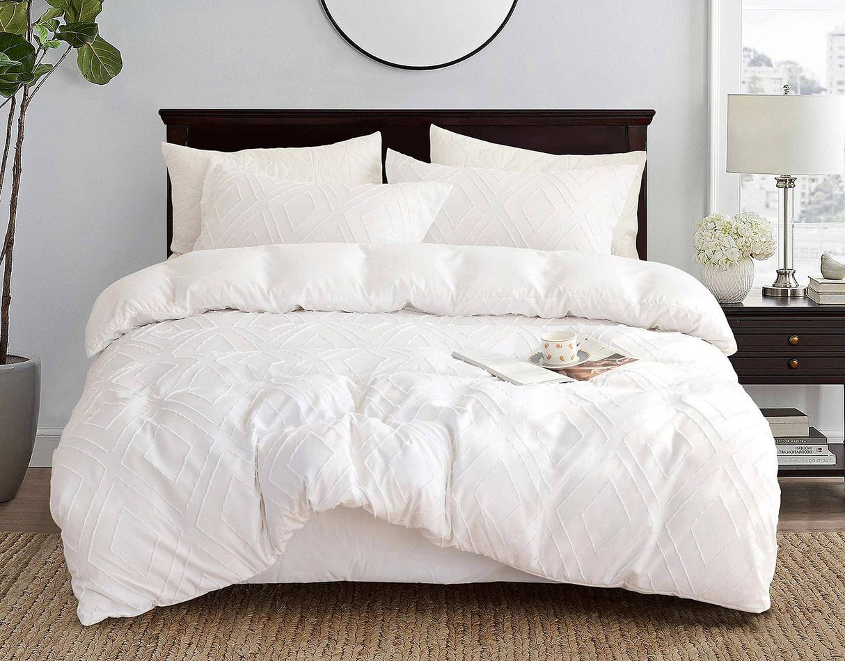 Tufted Diamond Jacquard Super King Size White Duvet Quilt Cover Set
