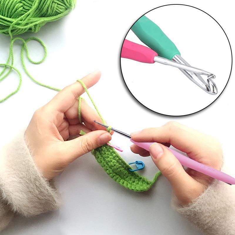 Knitting Needles Crochet Hooks Set Tools Kit Yarn Sewing Tools Grip With Box DIY