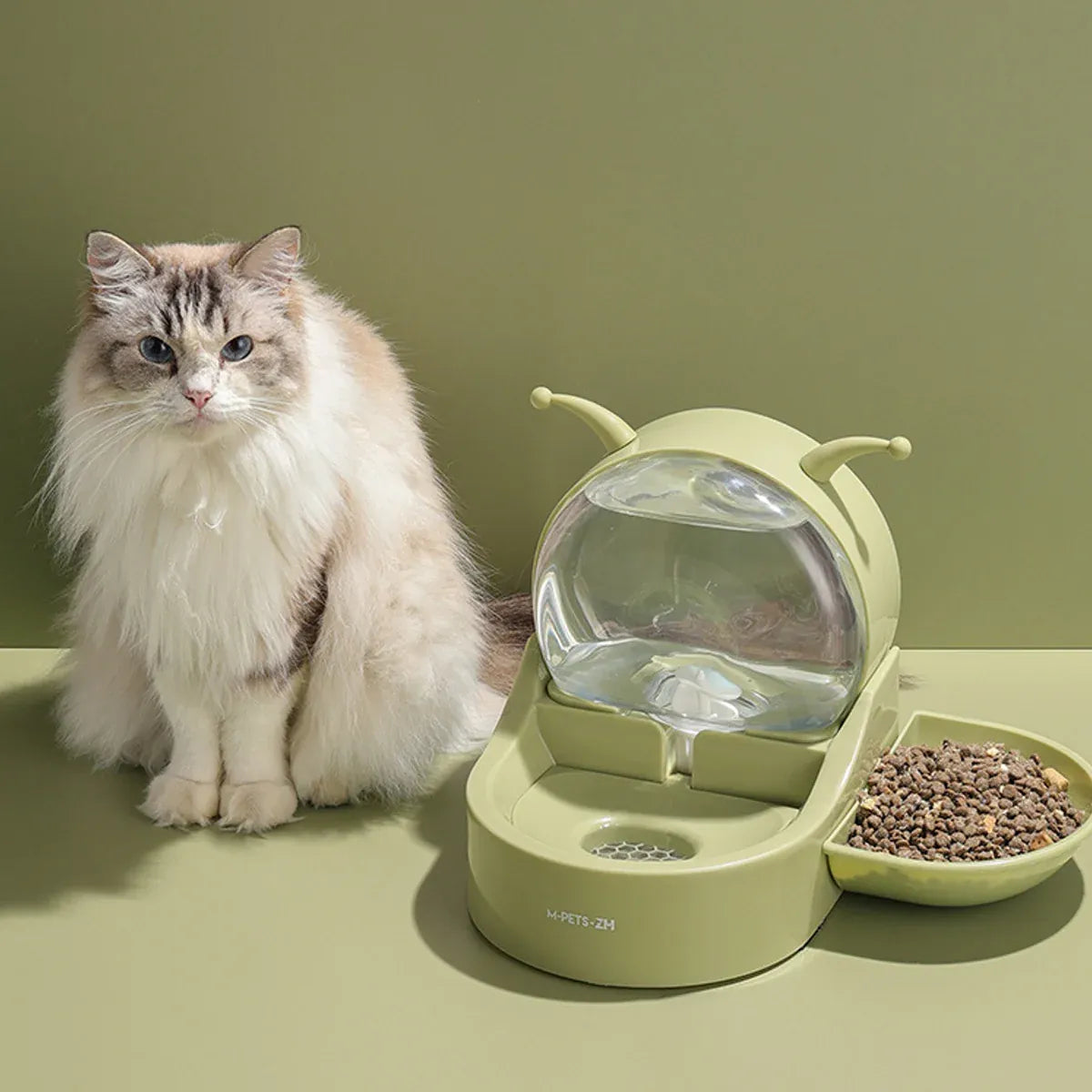 2.2L Large Capacity Pet Water Fountain with Food Bowl Auto Circulation Filtered