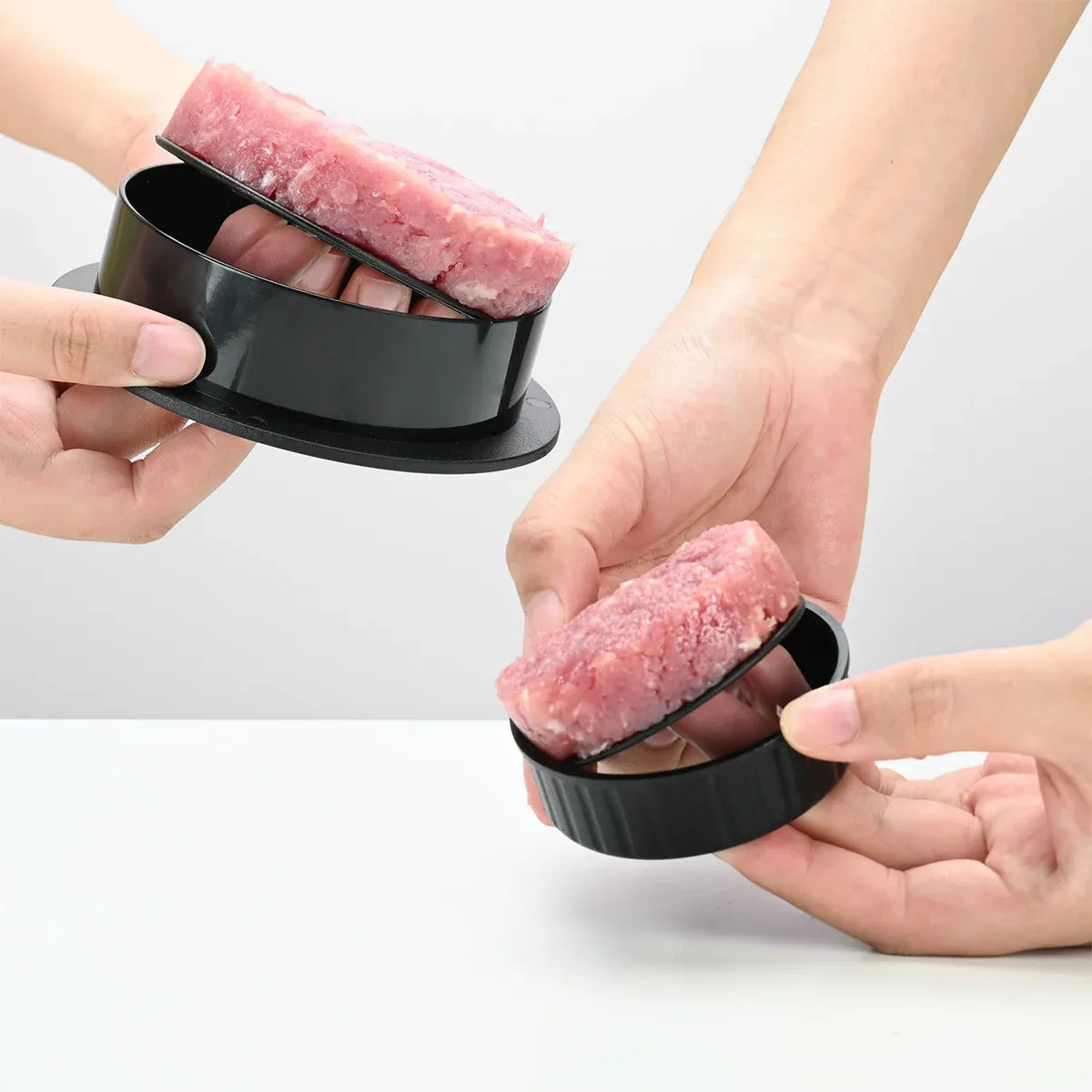 Manual Hamburger Press Round Meat Patty Mould BBQ with 100 Wax Discs