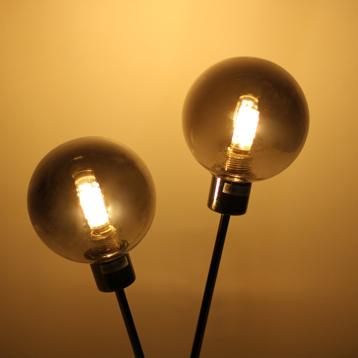 Grette Modern Black Chrome Table Light