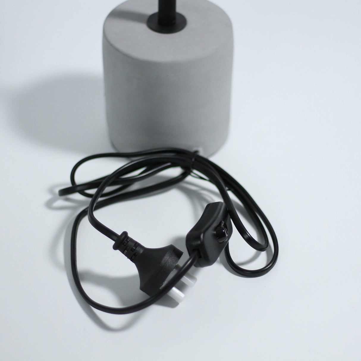 Industrial Elegance: Jerome Grey Table Lamp