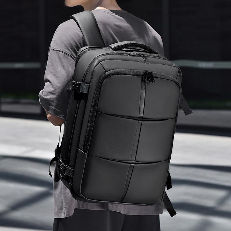 Large Capacity Expandable Business Backpack - Black