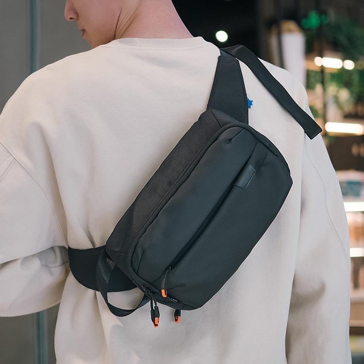 Versatile Waterproof Switch Storage Bag - Compact Design