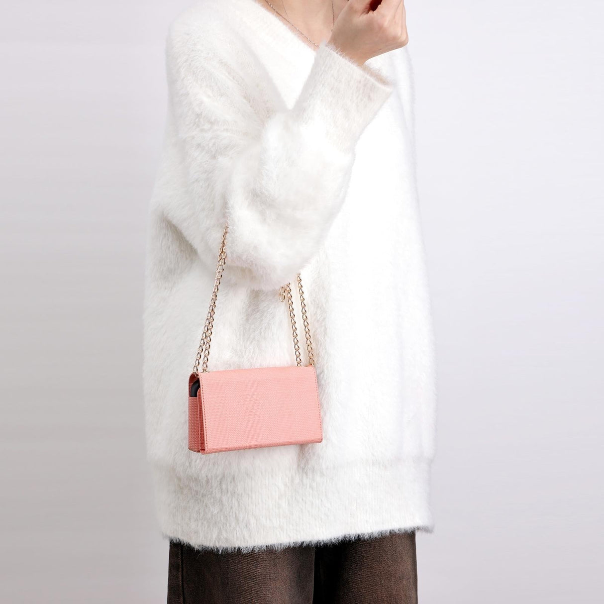 Leather Crossbody Bag With Rfid Protection 20 X 10 X 3.5Cm - Pink