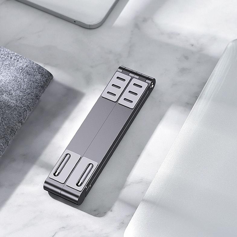 Portable Aluminum Notebook Stand - Compact Cooling Bracket - Silver