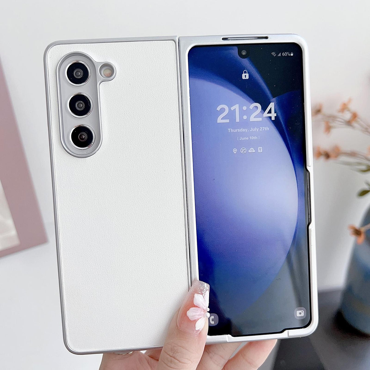 For Samsung Galaxy Z Fold4 5G Shiny Leather Phone Case With Metallic Finish - White