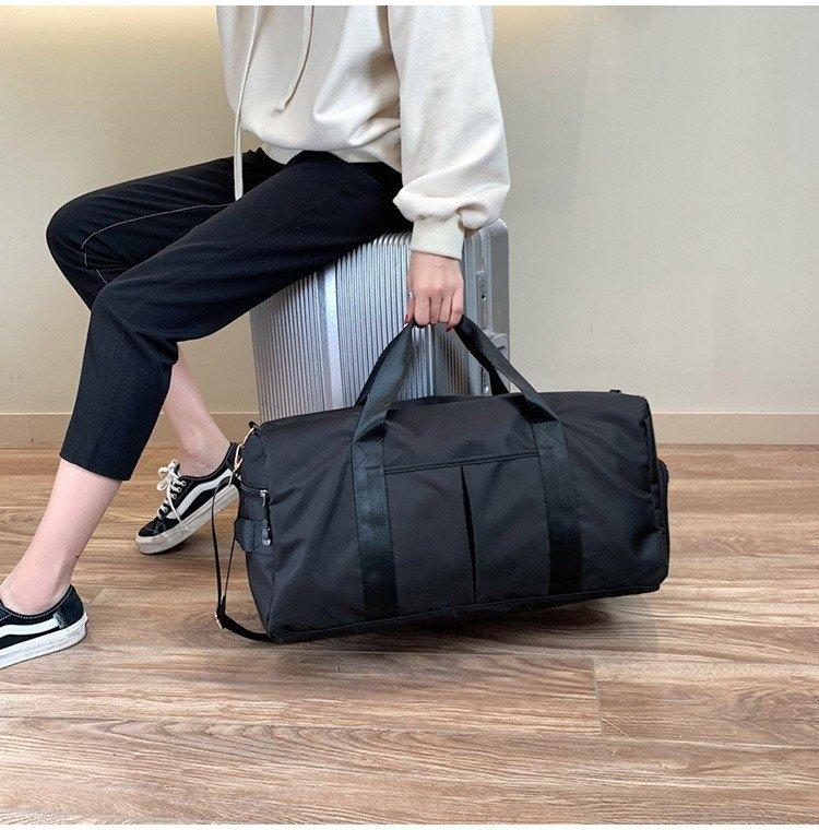 Yoga and Sports Gym Bag - Lightweight Nylon - Black