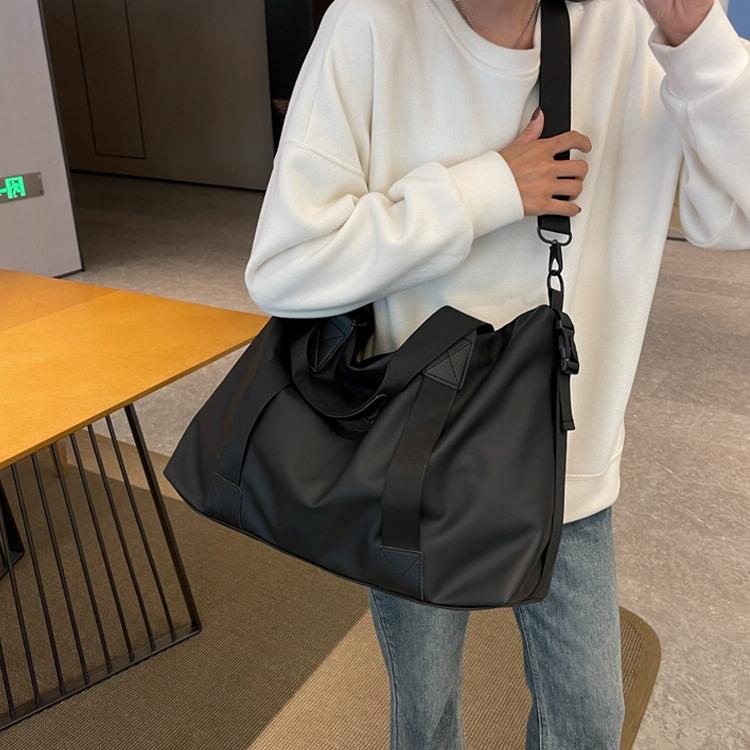 Travel-ready Waterproof Sports Bag for Fitness - Grey