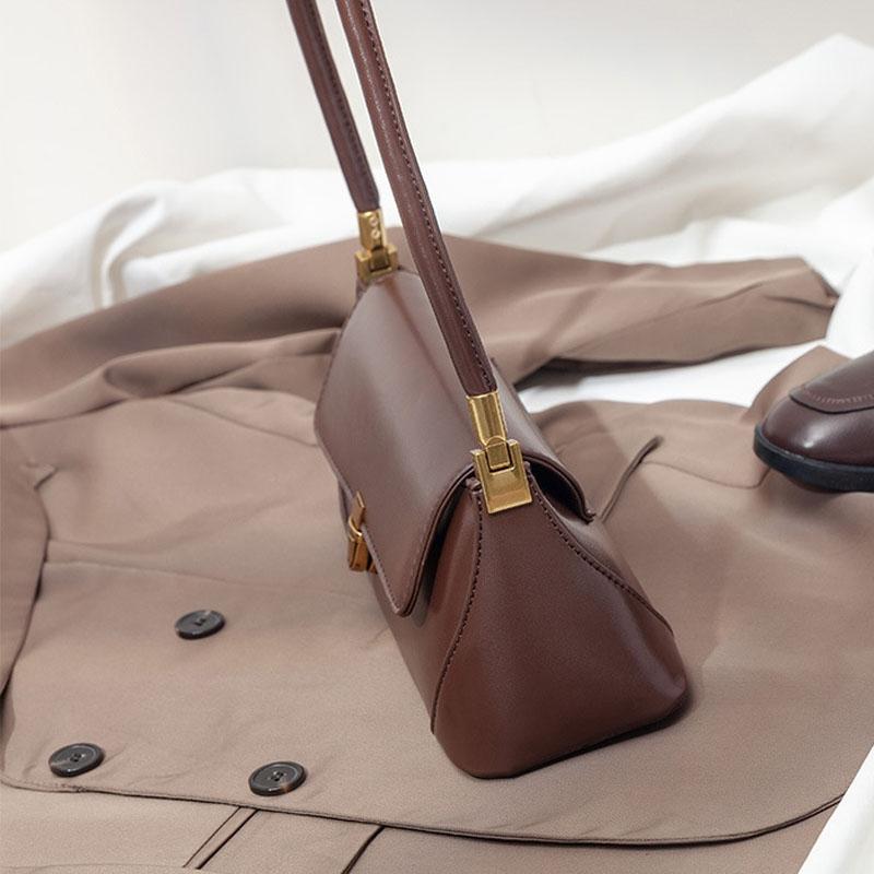 Vintage Women Shoulder Bag - White