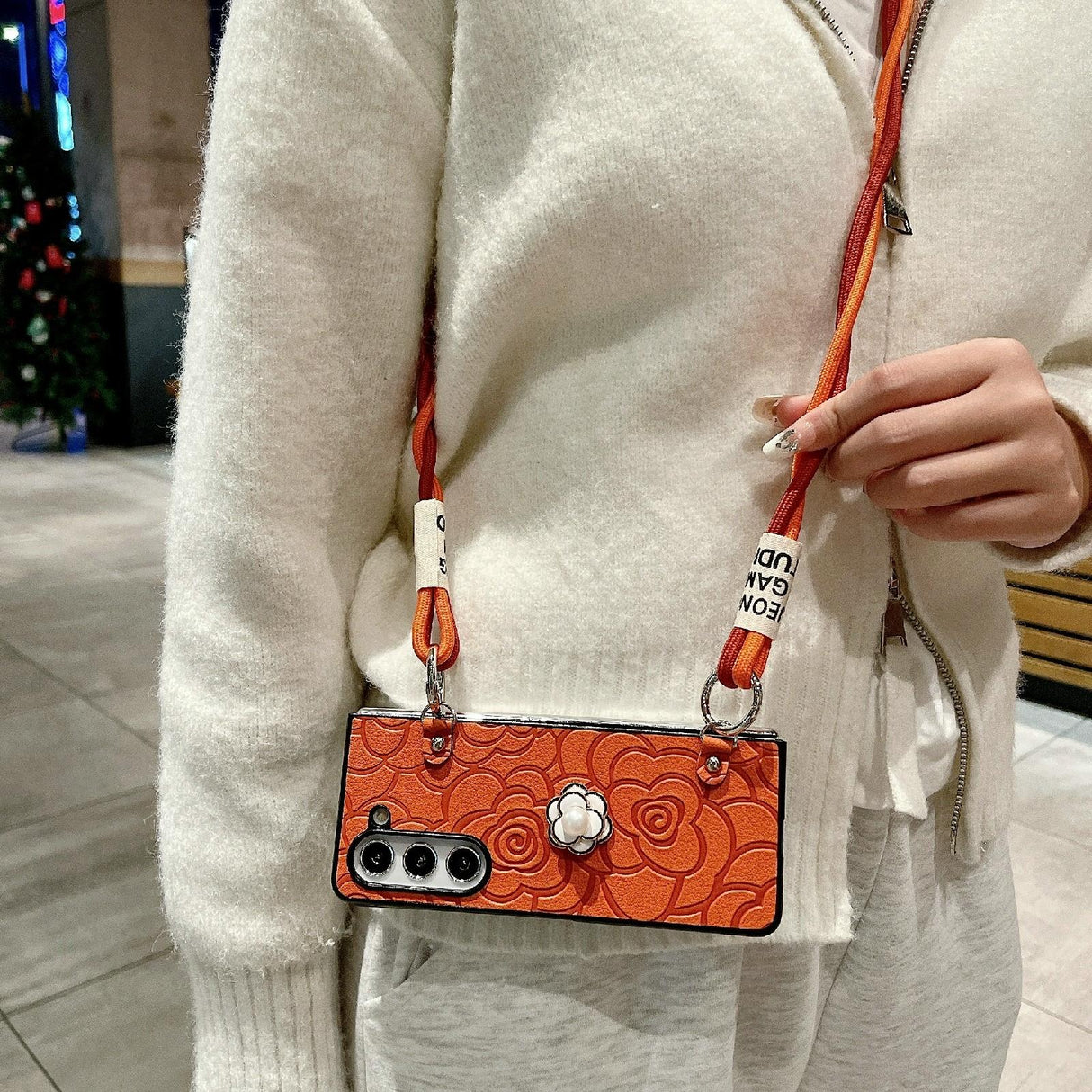 For Samsung Galaxy Z Fold4 5G Camellia Pattern Phone Case With Lanyard - Pink