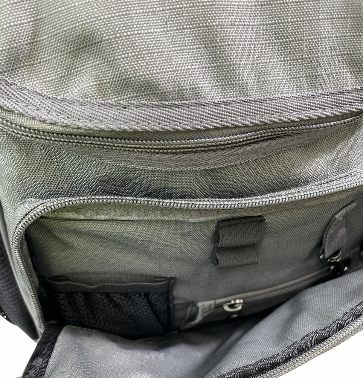 23.5L Leuts Deluxe School Backpack - Grey with Dual Compartments