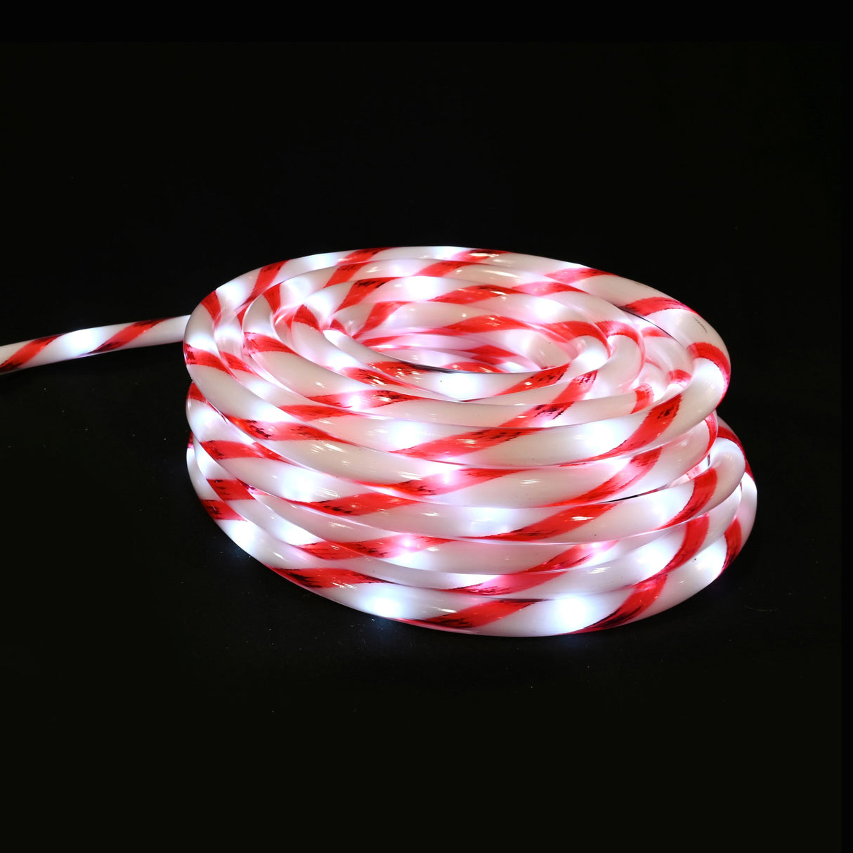 Enchanting 8m LED Candy Tubelight with 160 Cool White Lights