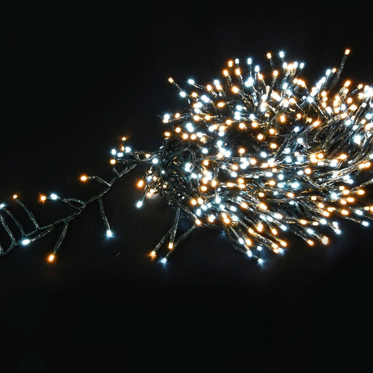 720 LED Cluster Lights - 8 Function Memory in 6 Vibrant Colors