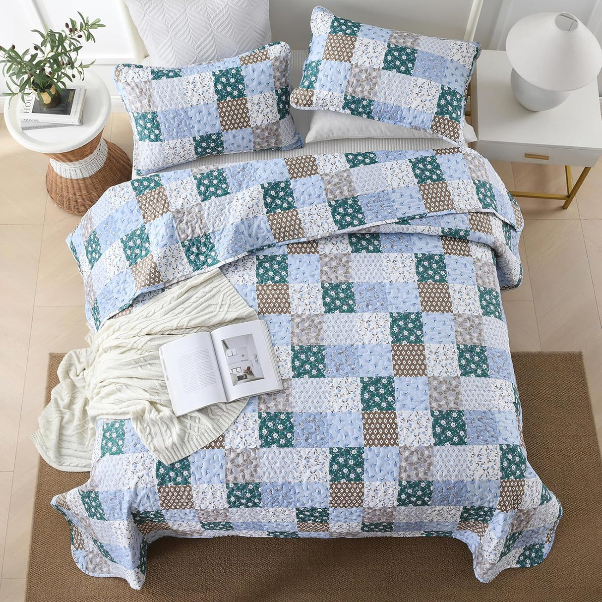 Frosted Blue Hydrangea Elegant 3 Pc Bedspread & Pillow Cover Set