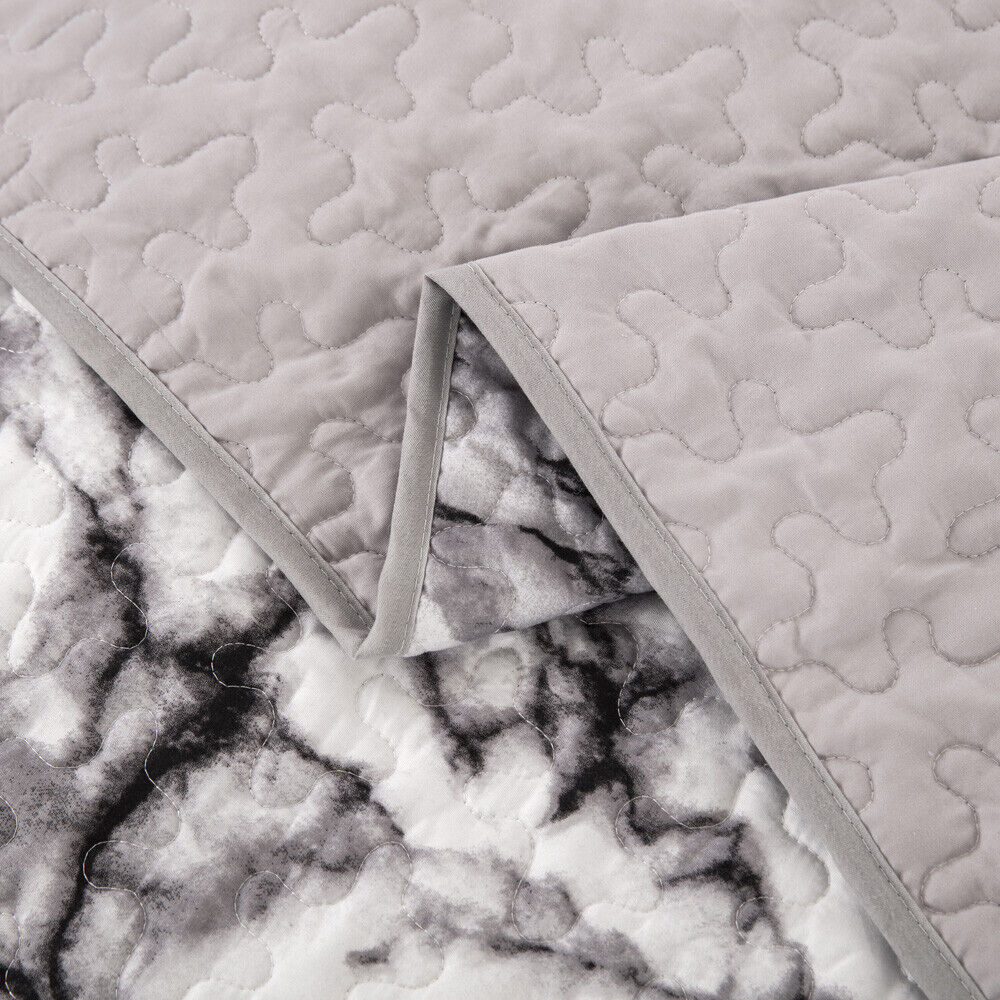 Marble Whisper Lightweight 3 Pc Bedspread & Pillow Cover Set