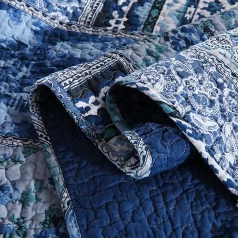 Boho Blue Quilted Coverlet & Pillow Set: Vibrant, Cozy Elegance - king