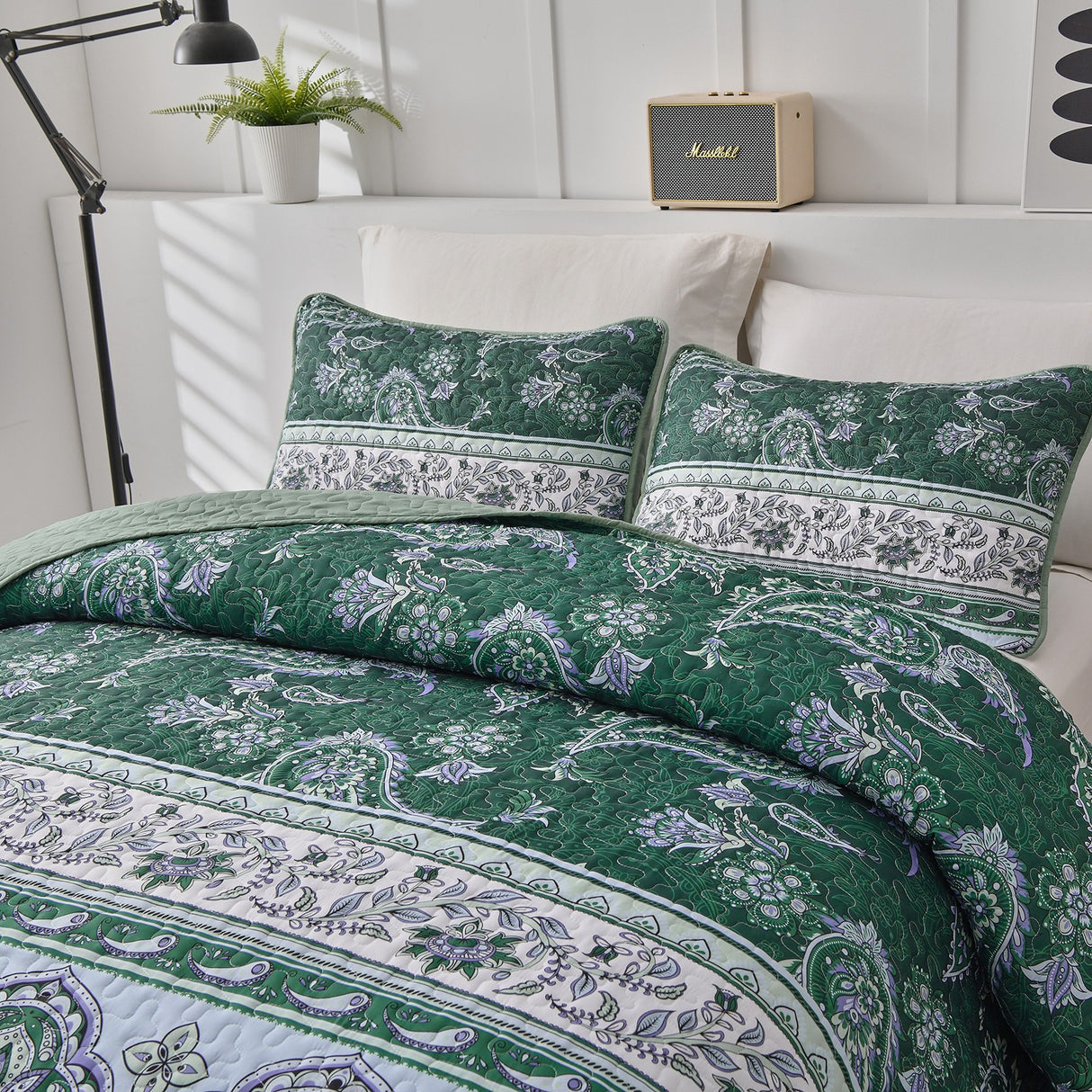 Breezy Tropical green Cozy 3 Pc Bedspread & Pillow Cover Set