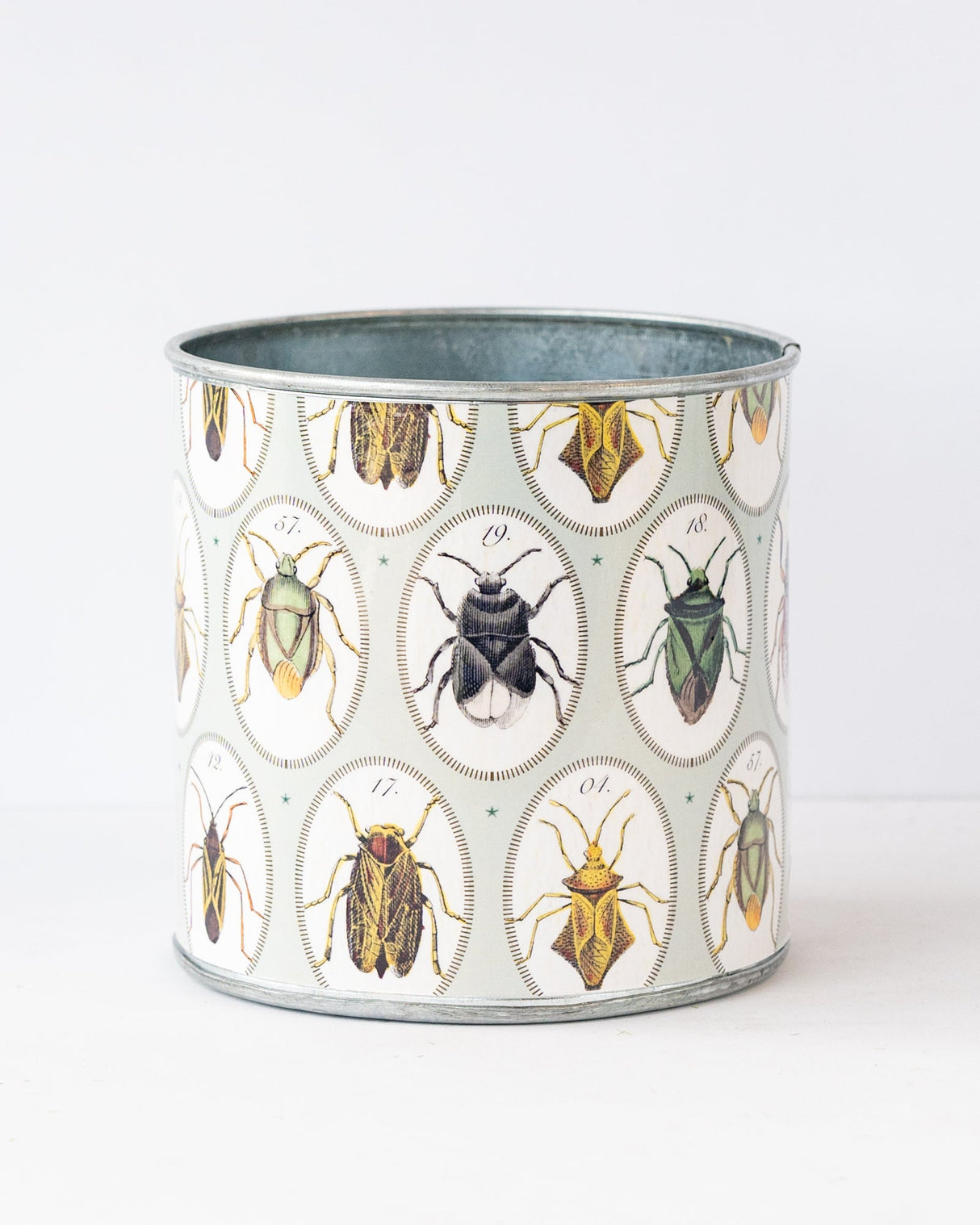 tin-planter-bugtasia-taupe-set-of-4