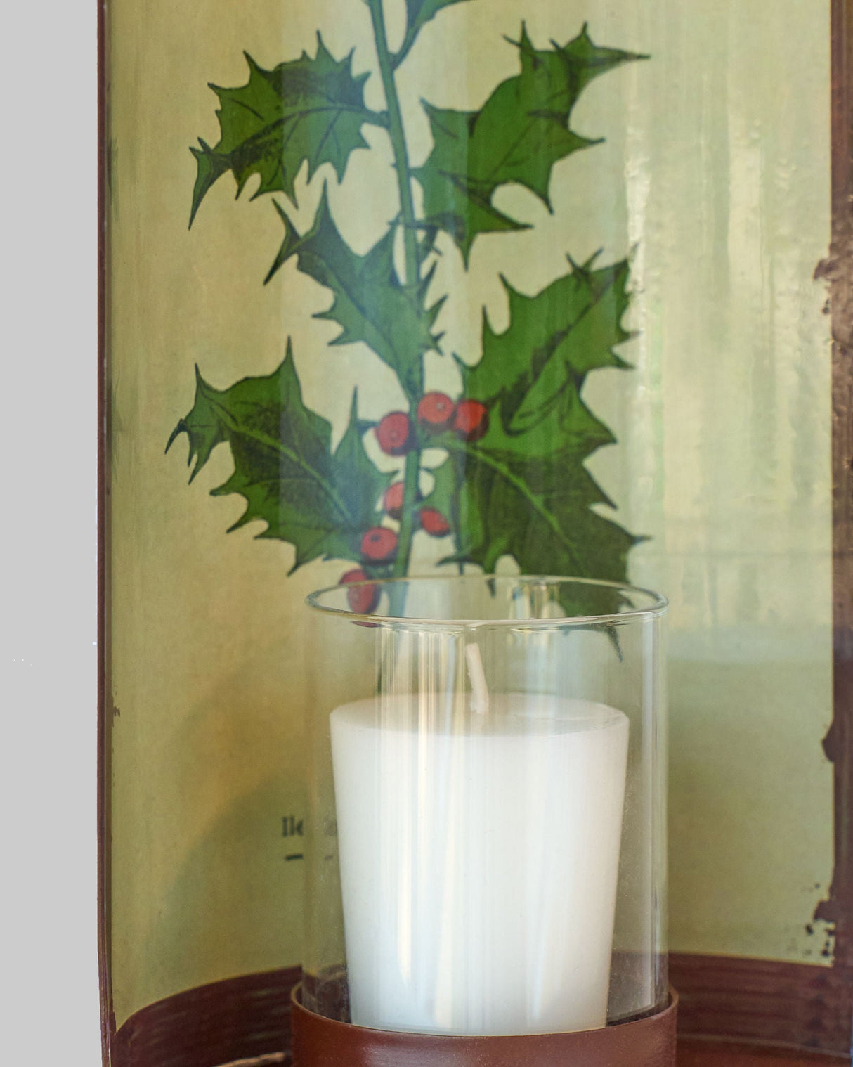 casa-verde-vintage-tin-oval-sconce-holly-21cm