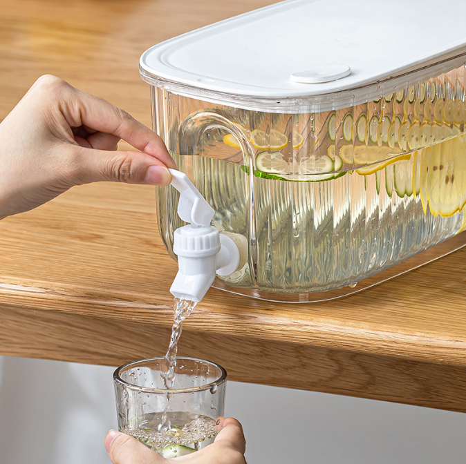 Transparent 4 Liter Refrigerator Cold Drink Dispenser, Juice & Fruit Infuser Water Pitcher, Spigot Beverage Container
