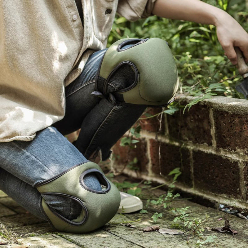 Professional Neoprene Garden Knee Pads - Adjustable Elastic Cushioned Protection for Gardening, Flooring, Housework and Outdoor Landscaping - Black 2 Pairs