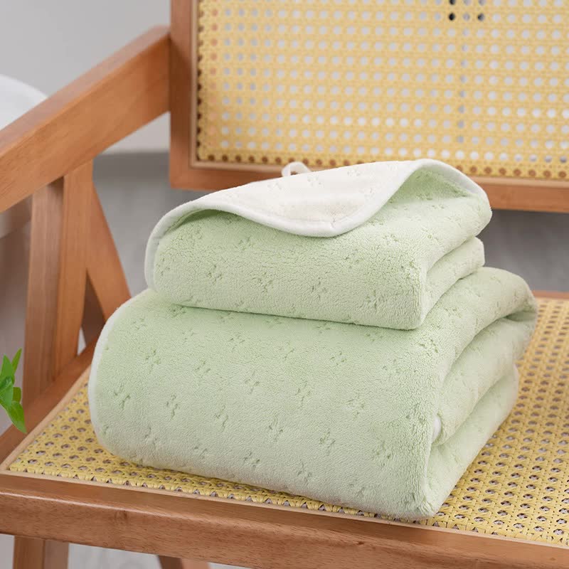 Bluish white Oversized Double-Sided Coral Fleece Bath Towel | Soft and Absorbent, Thick & Warm, 70x140cm