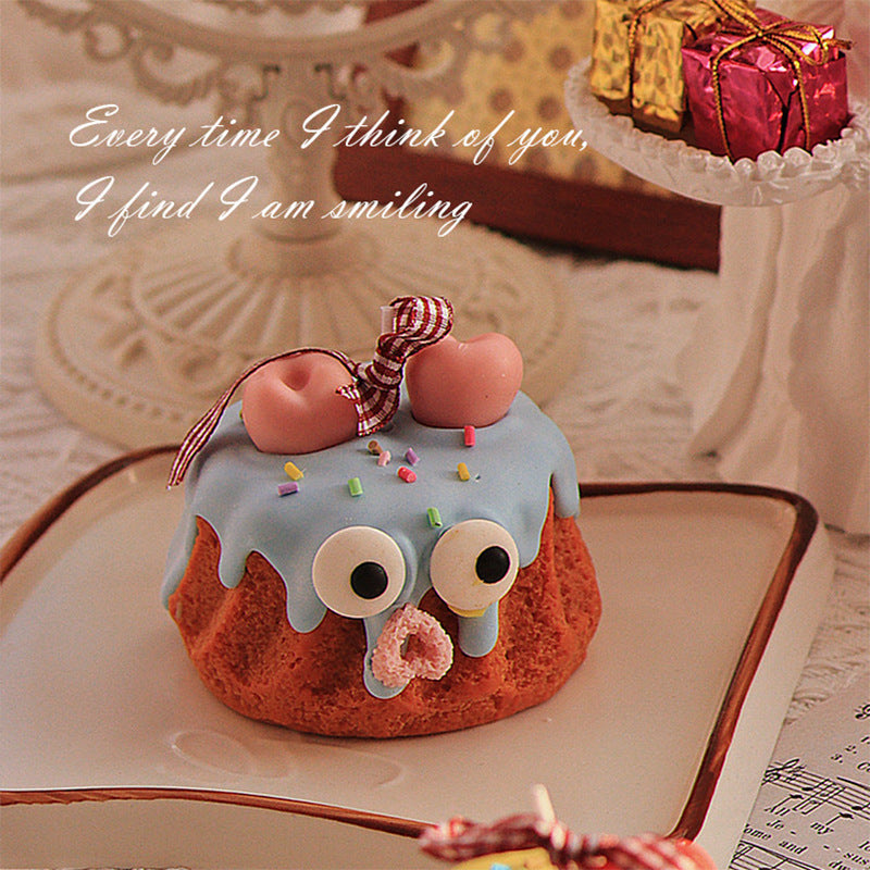 Blue Cake Candle - Cute Soy Wax Candle, Gift for Friends (Super Cedar)