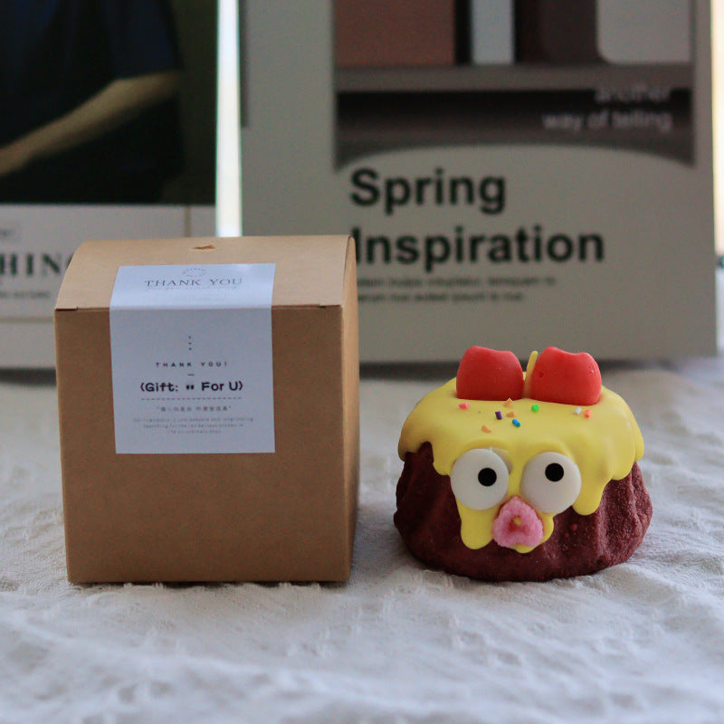 Yellow Cake Candle - Cute Soy Wax Candle, Gift for Friends (Gardenia)