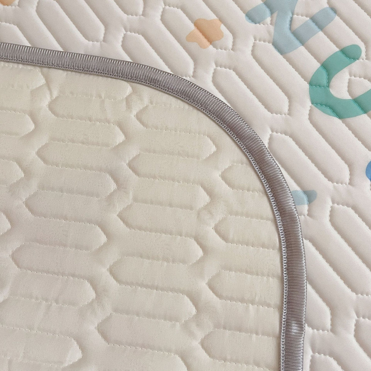 Cute Cat Pattern 2 Piece Set Kids Cooling Pad Set - 60x120cm Cartoon Latex Mattress Protector, Pillow