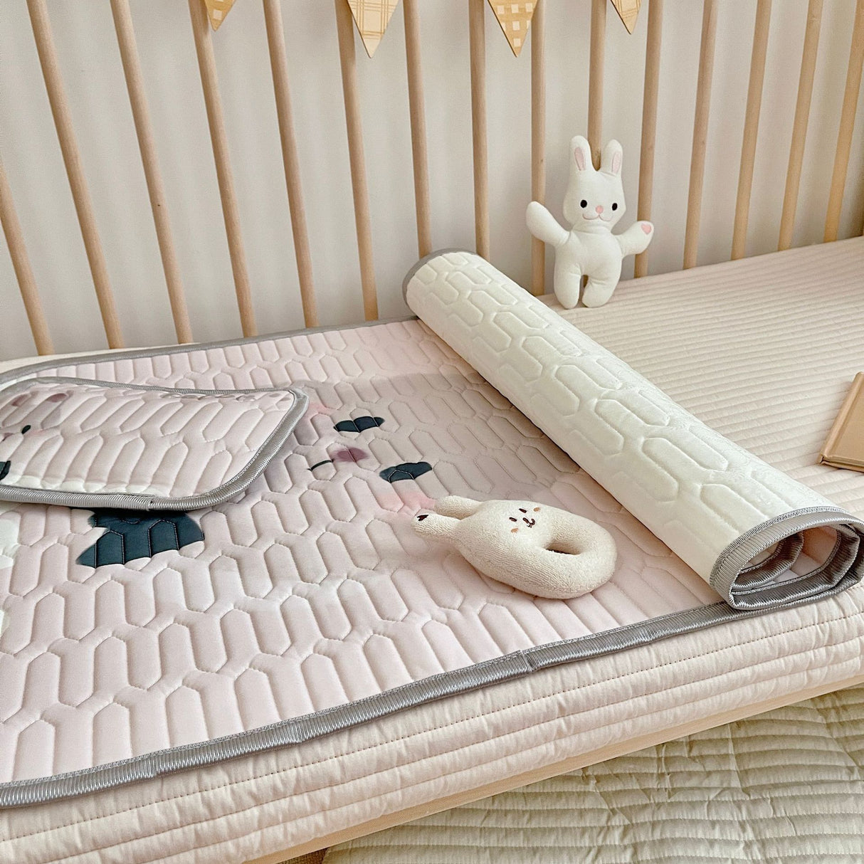 Panda Pattern 2 Piece Set Kids Cooling Pad Set - 60x120cm Cartoon Latex Mattress Protector, Pillow