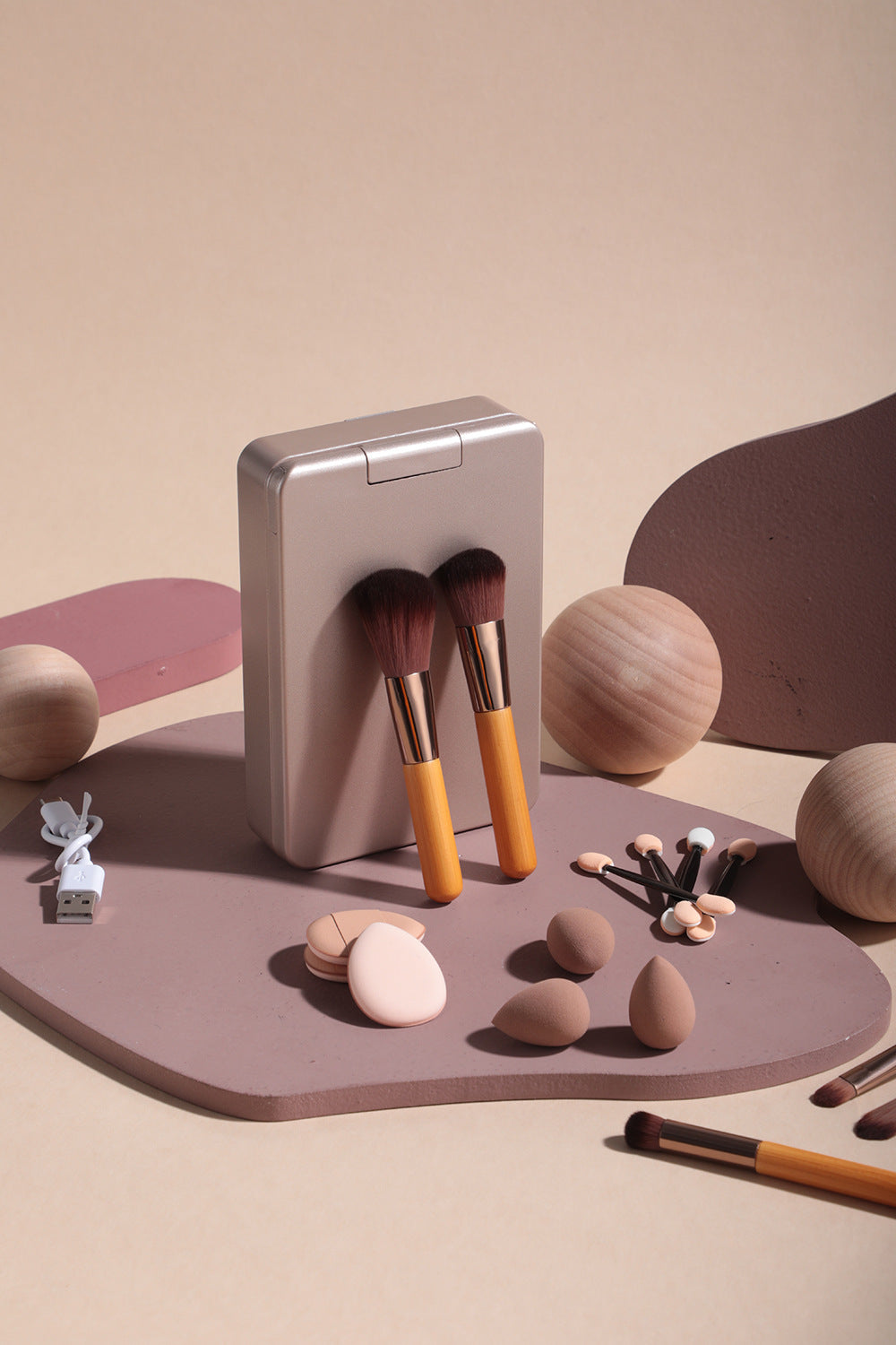 Portable Travel Makeup Brush Set with LED Mirror - Your Beauty Essentials On-The-Go