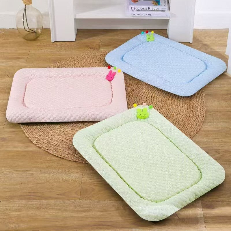 Green Breathable Cooling Pet Mat - Ice Bean Summer Bed for Small Dogs (M : 42x58cm)