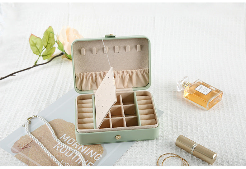 Green Elegant Quilted PU Leather Jewelry Box - Portable Organizer for Travel & Home
