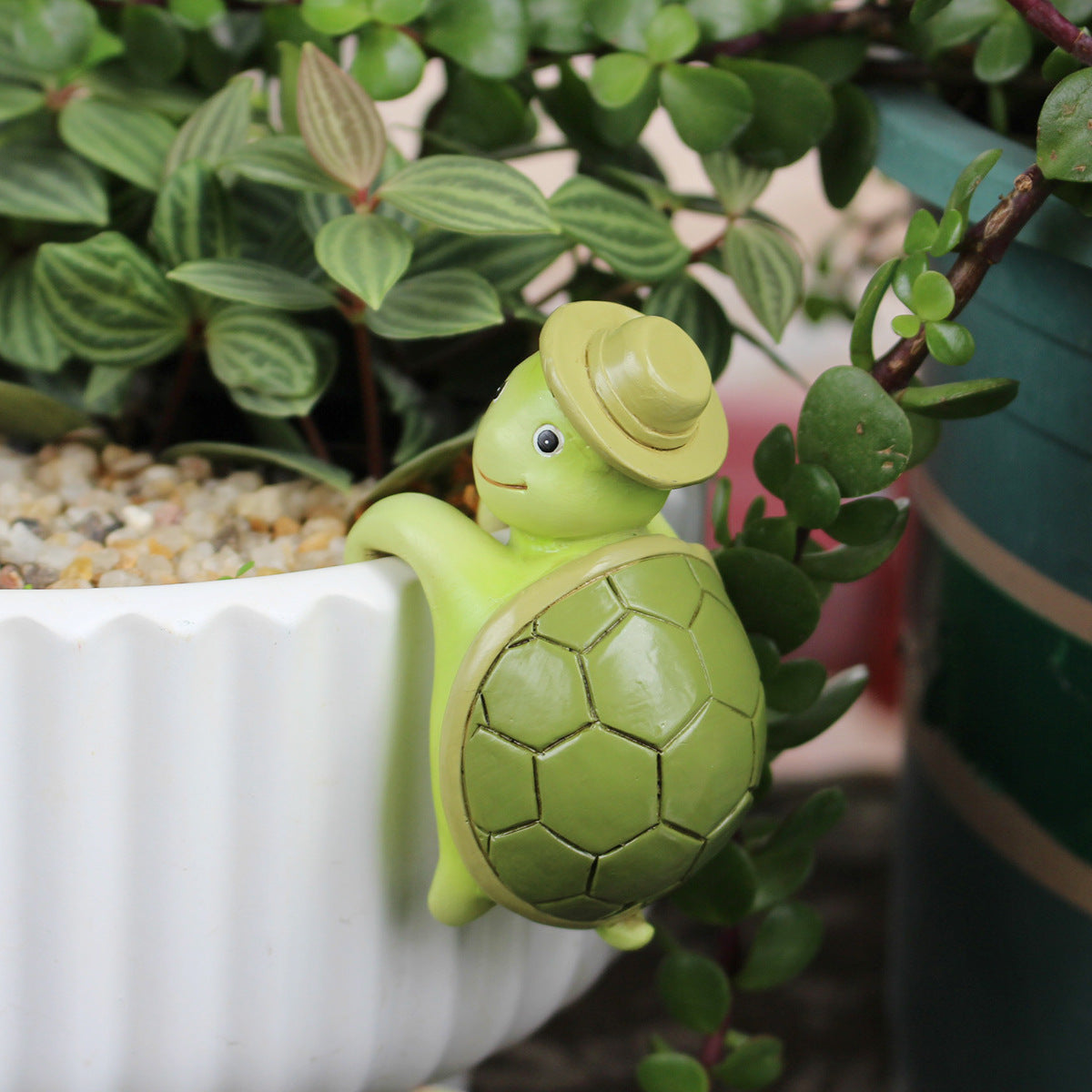 2 Pcs Green Cute Resin Turtle Pot Hanger - Garden Planter Pal Figurine Decoration