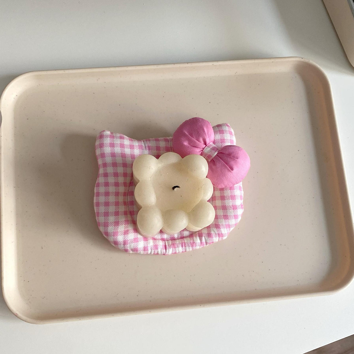 Korean INS Kitty Quilt Insulation Pad, Cute Fabric Kitchen Mat, Desktop Decoration (White and Pink)
